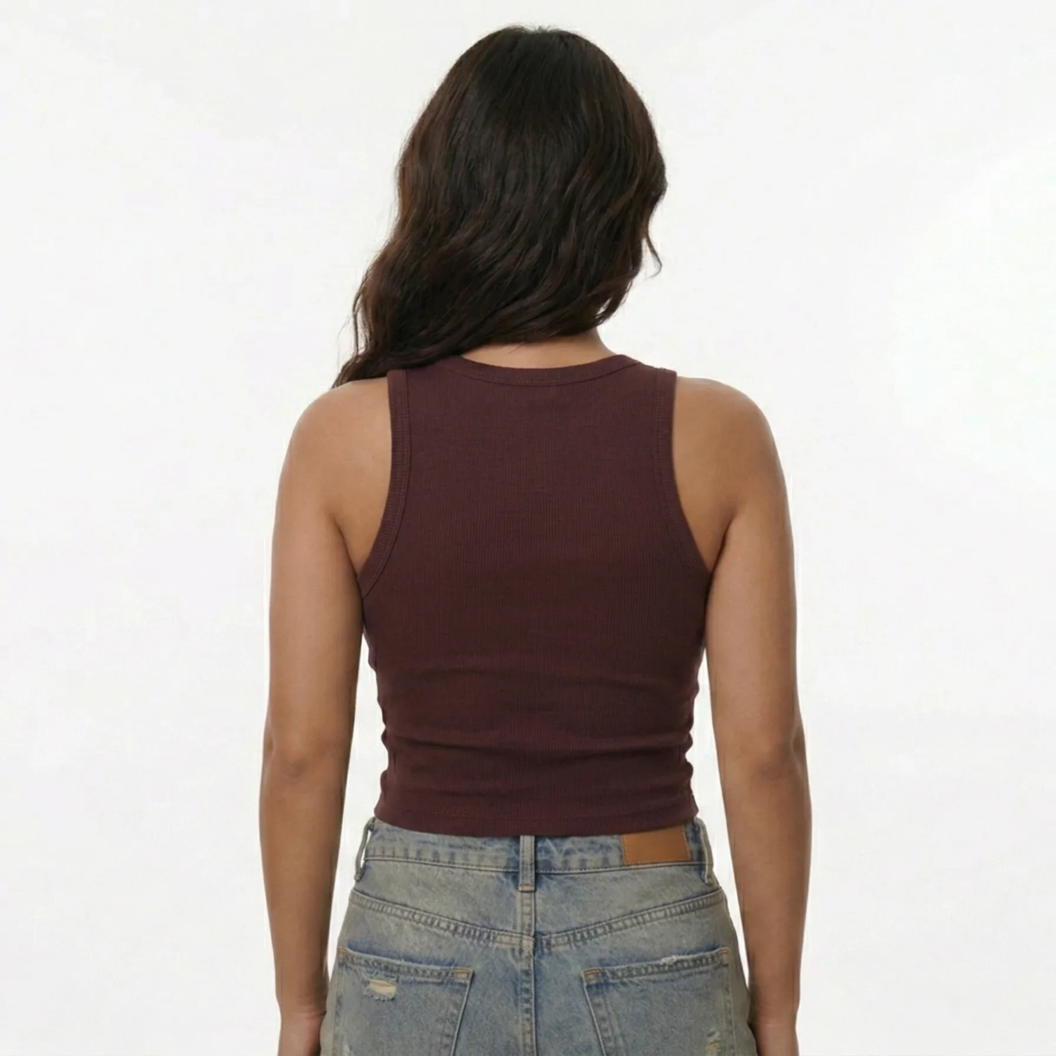 بلوزة قطنية نسائية بدون أكمام - قميص بدون أكمام بتفاصيل كريستالية - ملابس كاجوال ناعمة وأنيقة