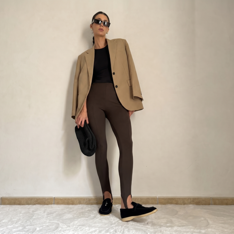 The Motion Leggings - Stirrup Detail - Brown