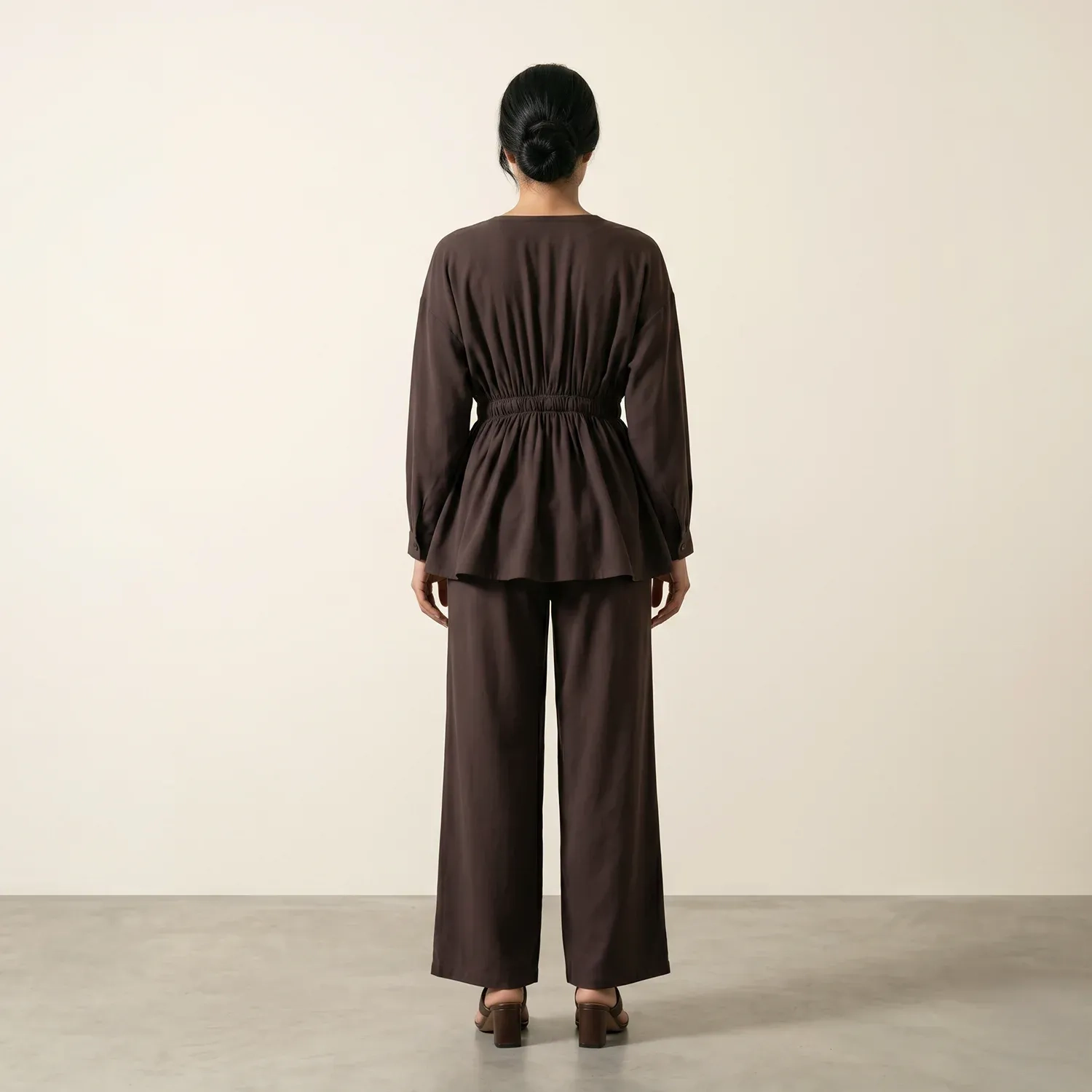 Women's Regular Tunic Dress - Minimalist Casual &amp; Modest Fashion Elegance - Brown
