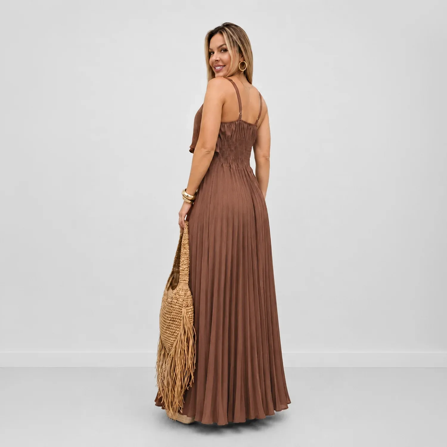 Women&rsquo;s Mia Dress - Sleeveless Long Casual Dress with Flowy Elegant Fit for Everyday Wear - Caramel Brown